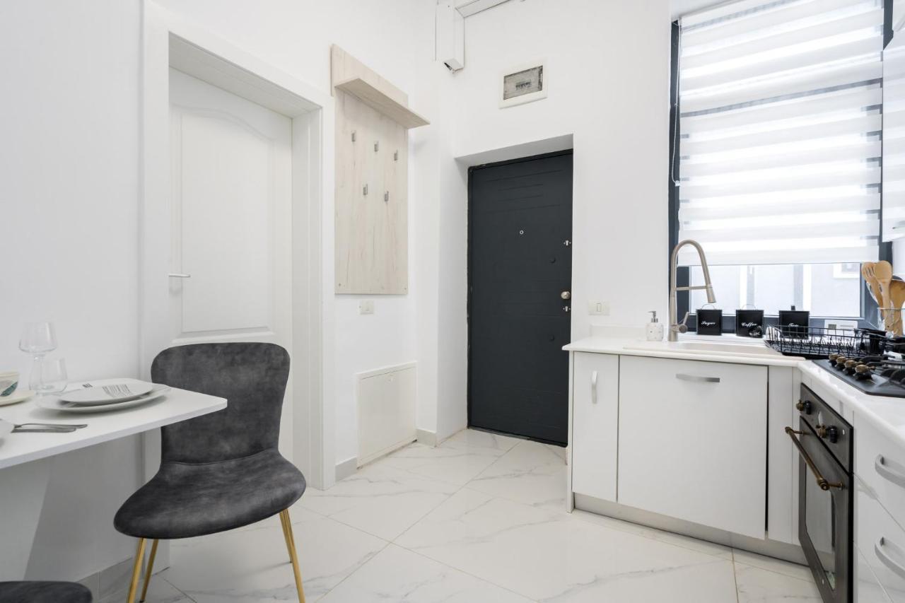 Sunset-Apartment Букурещ Екстериор снимка