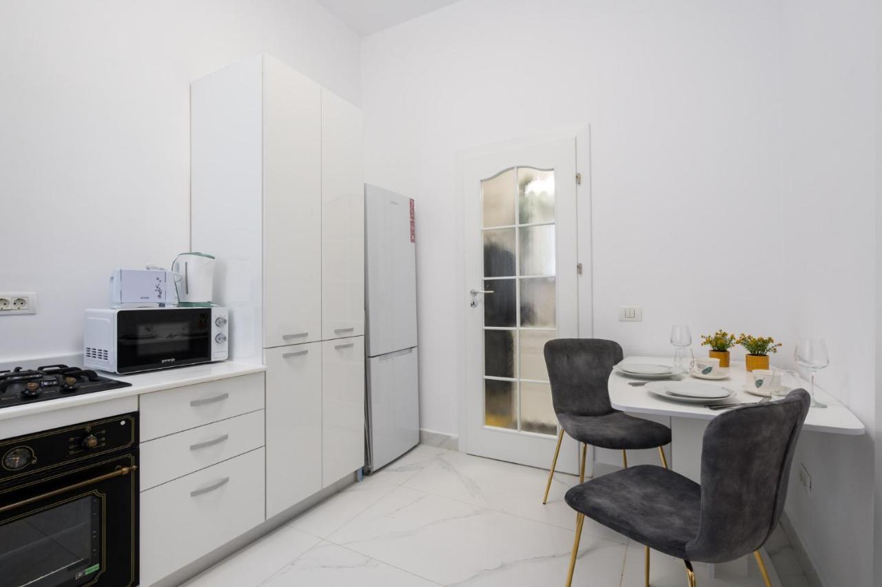 Sunset-Apartment Букурещ Екстериор снимка